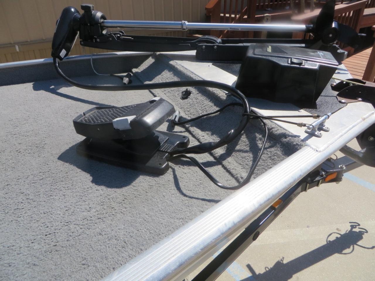 Bass Tracker Pro 170  2010