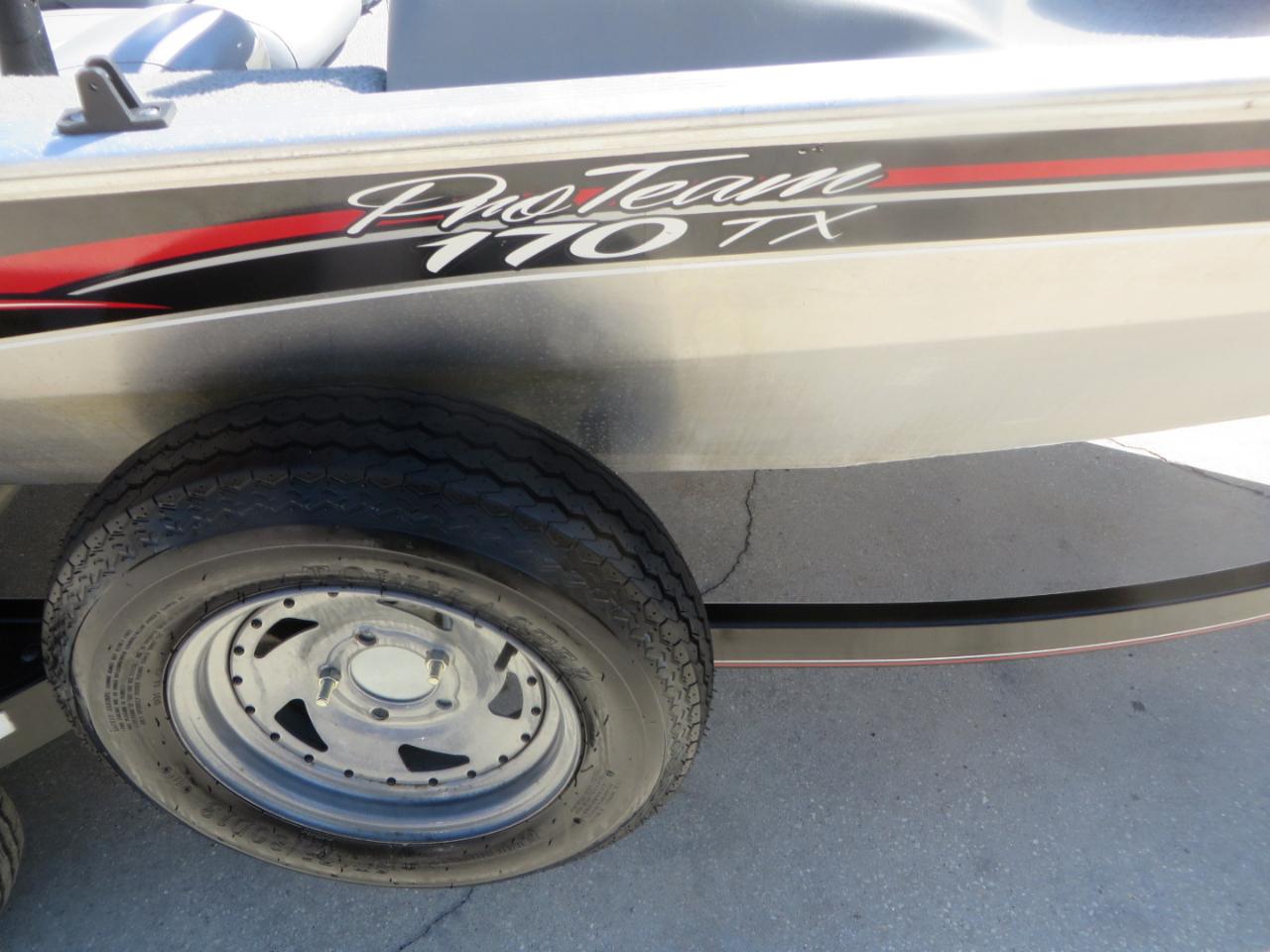 Bass Tracker Pro 170  2010