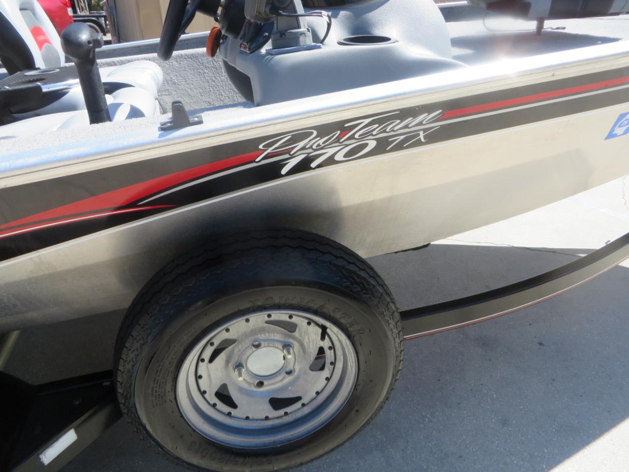 Bass Tracker Pro 170  2010