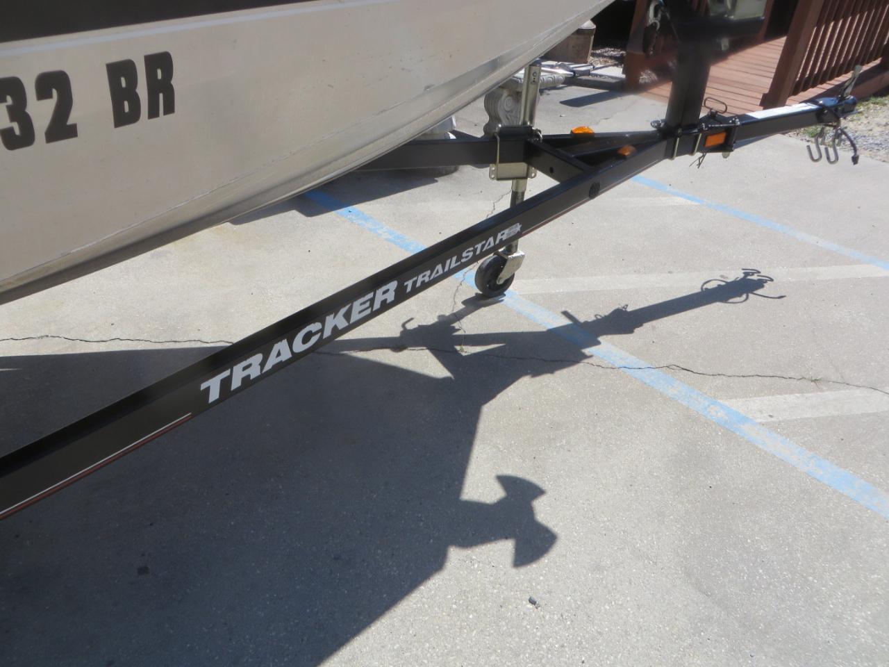Bass Tracker Pro 170  2010