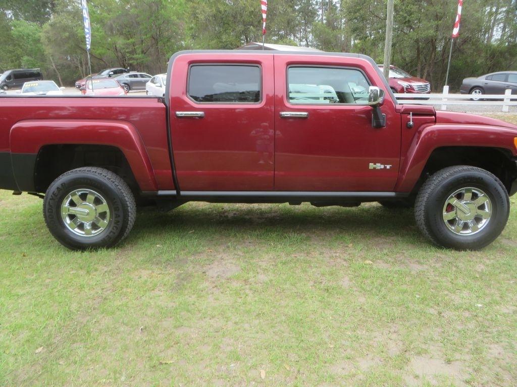 HUMMER H3T  2010
