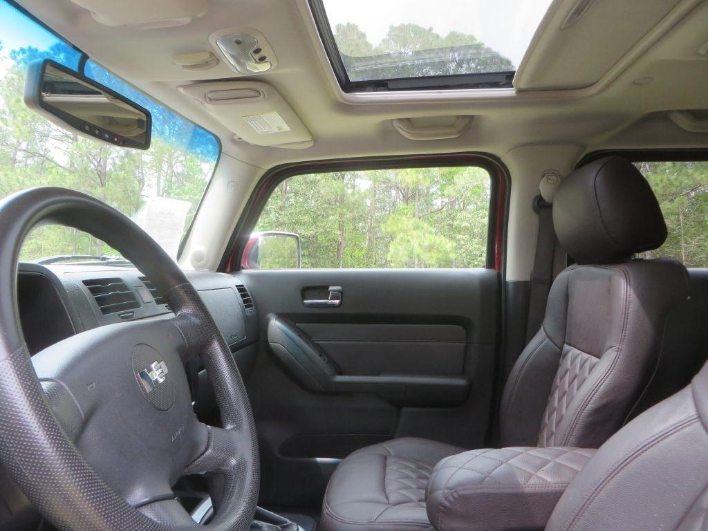 HUMMER H3T  2010