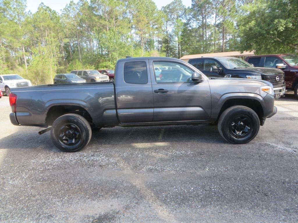 Toyota Tacoma 2WD  2020