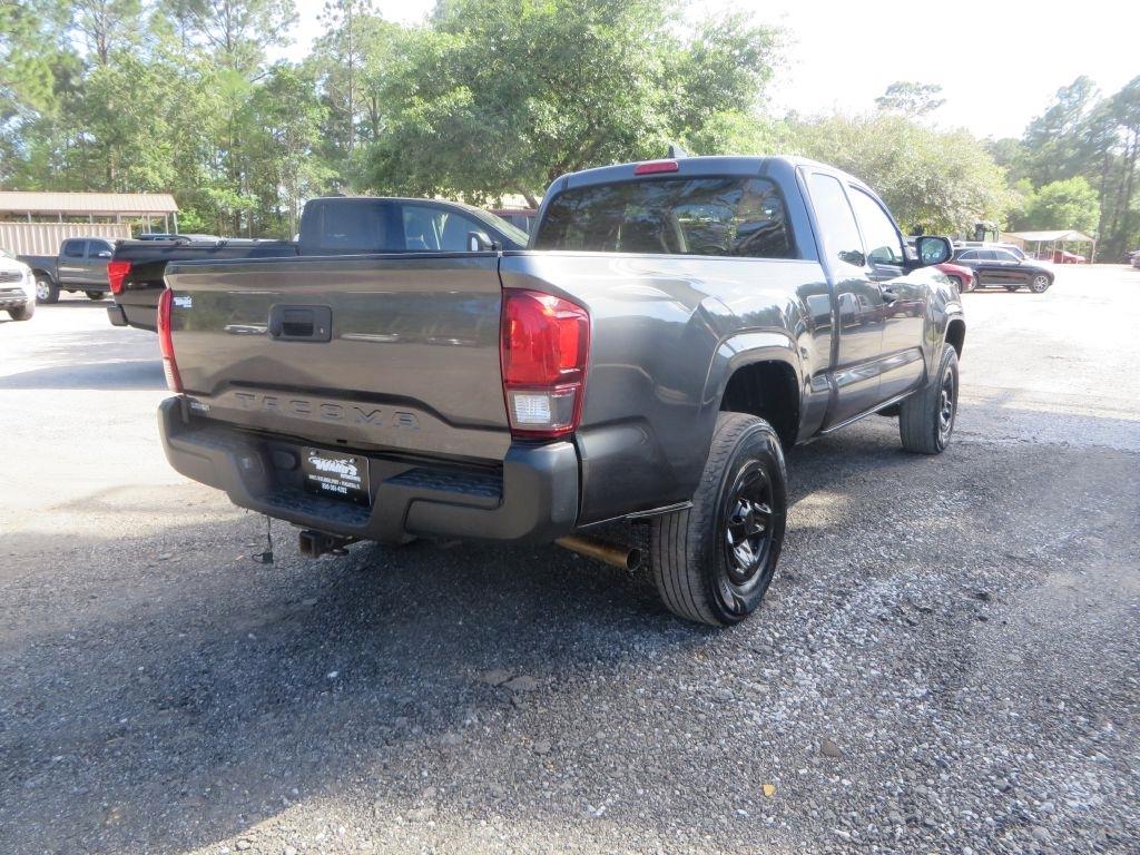 Toyota Tacoma 2WD  2020