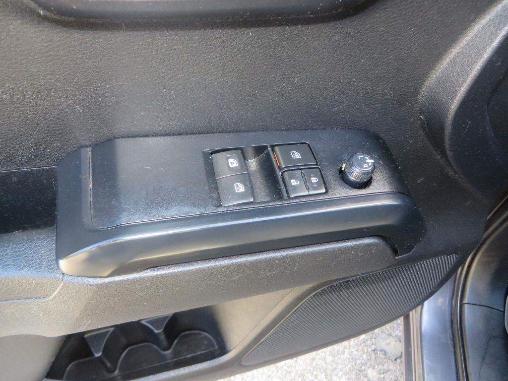 Toyota Tacoma 2WD  2020