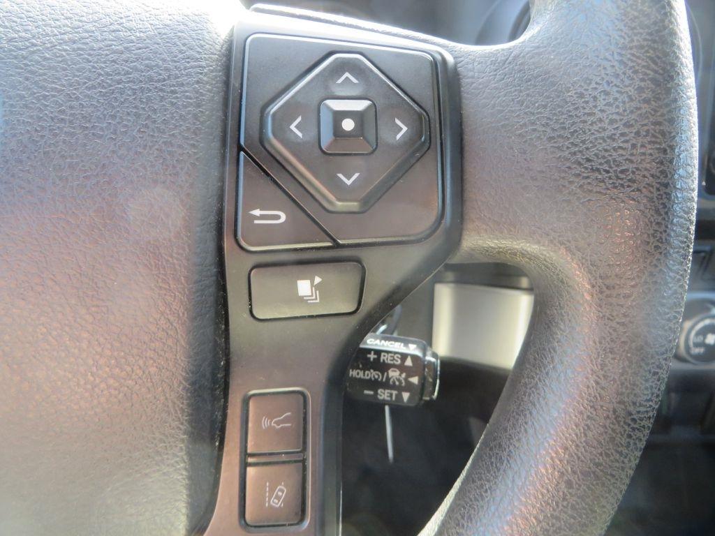 Toyota Tacoma 2WD  2020