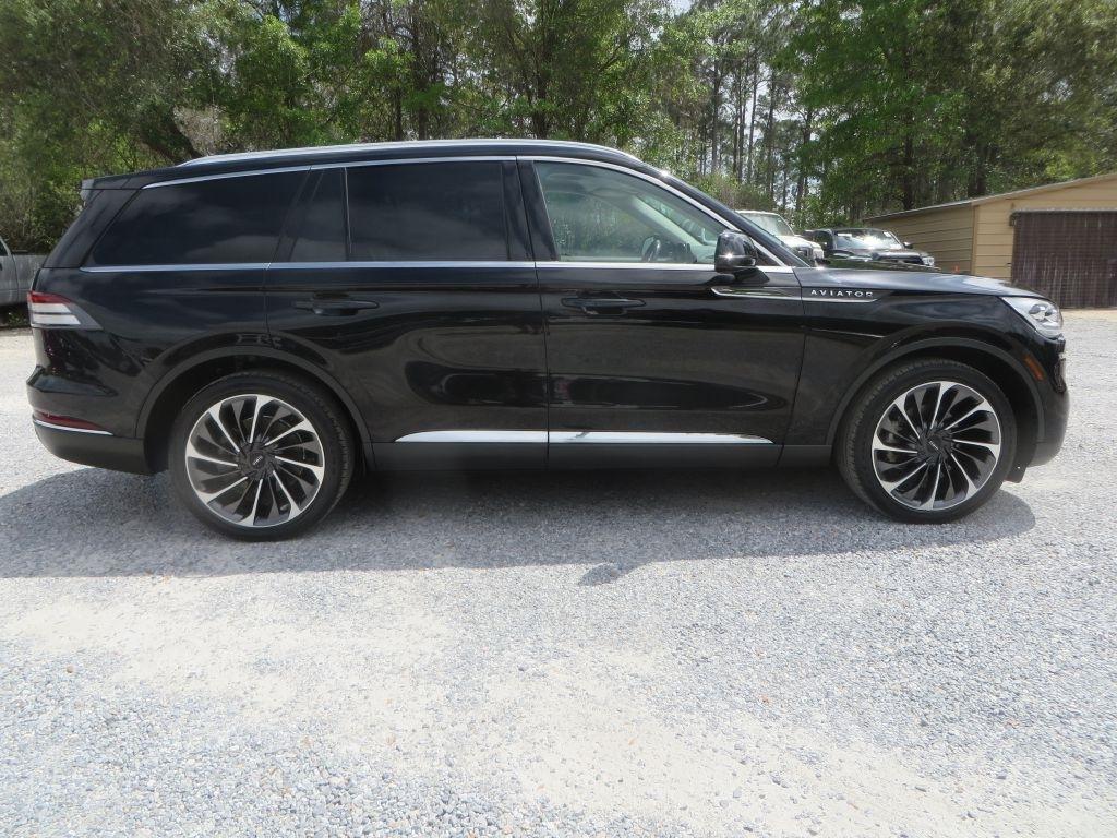 Lincoln Aviator  2020