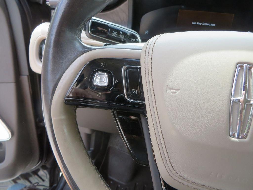 Lincoln Aviator  2020