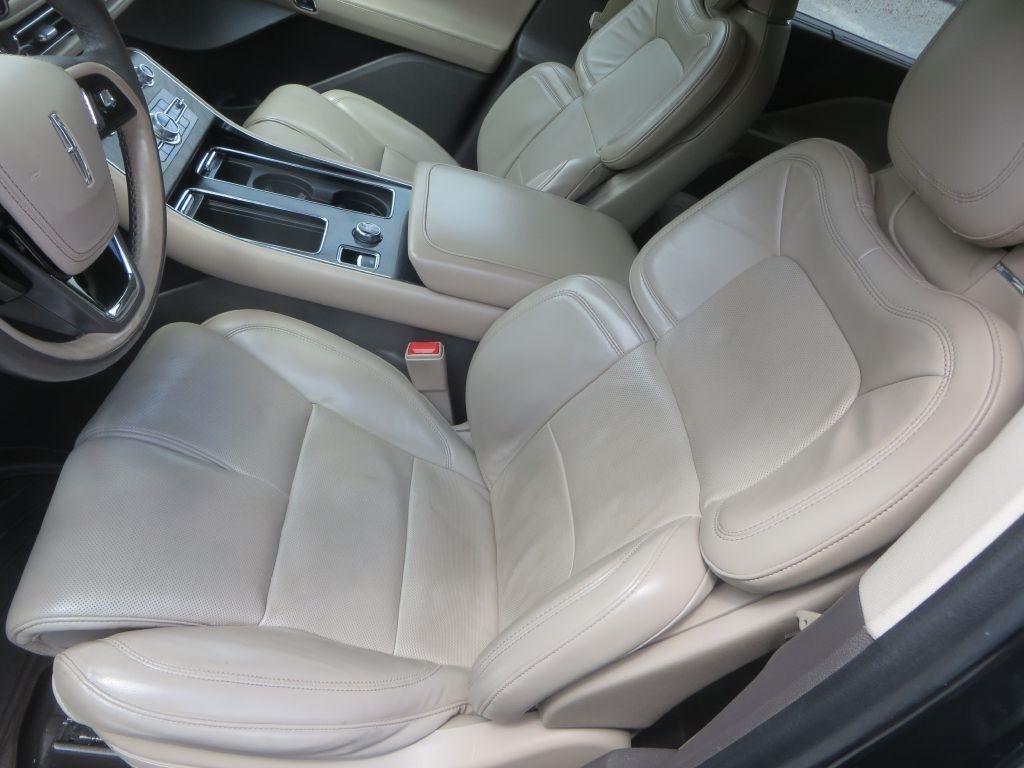 Lincoln Aviator  2020