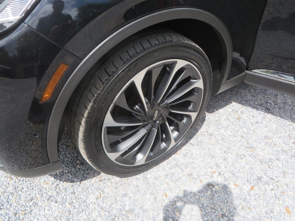 Lincoln Aviator  2020