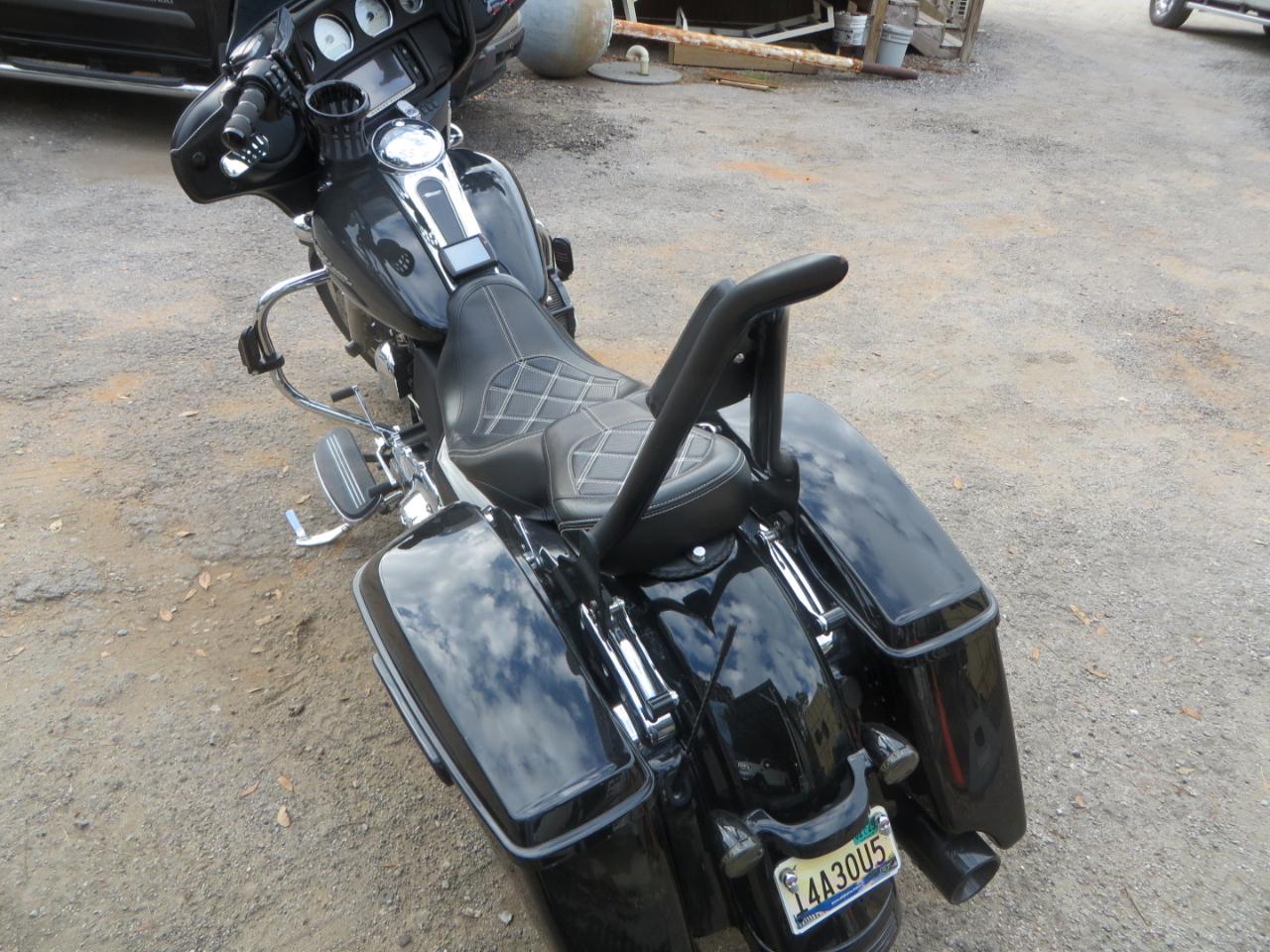 Harley-Davidson Street Glide  2014