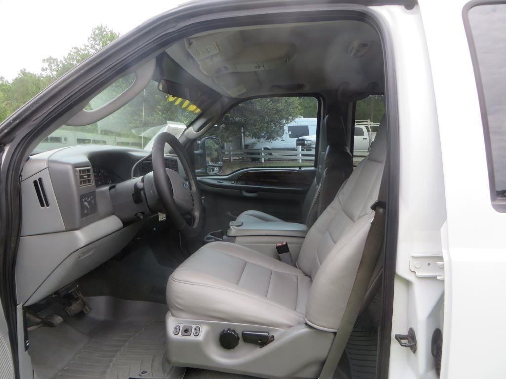 Ford Super Duty F-250  2004
