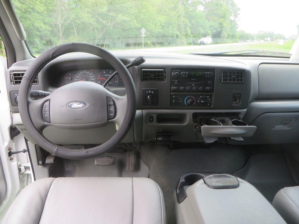 Ford Super Duty F-250  2004