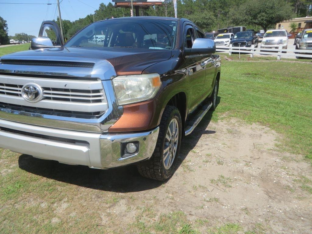 Toyota Tundra 2WD Truck  2015