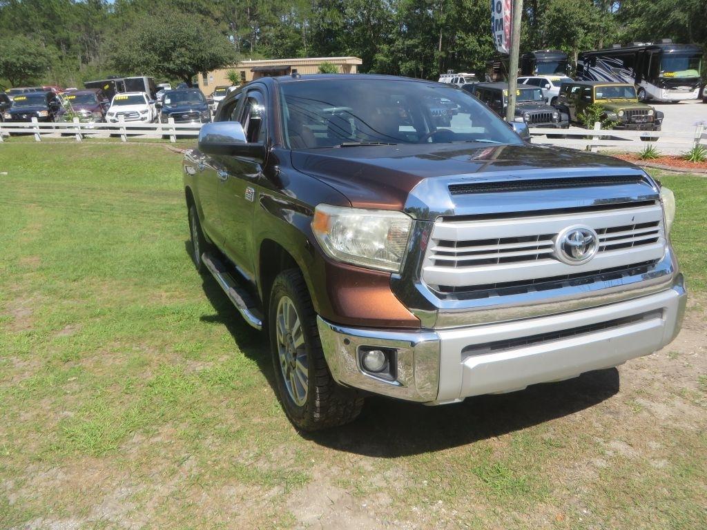 Toyota Tundra 2WD Truck  2015
