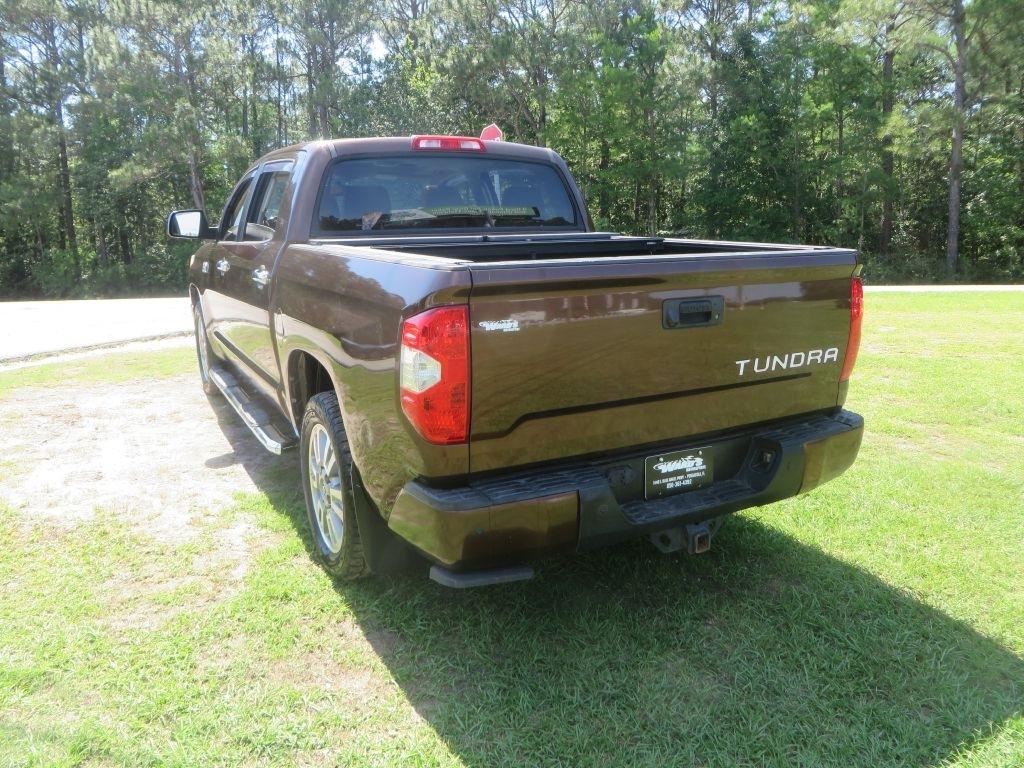Toyota Tundra 2WD Truck  2015