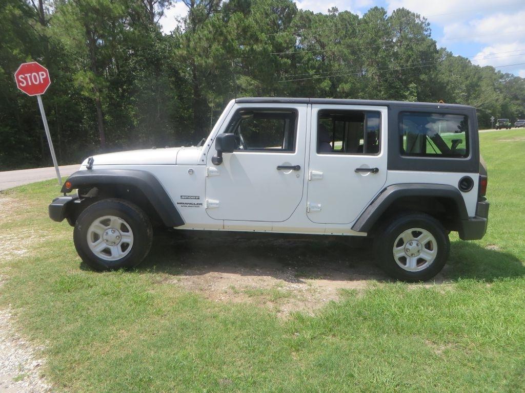 Jeep Wrangler Unlimited  2013