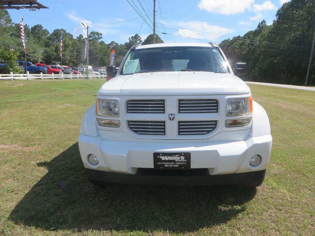 Dodge Nitro  2011