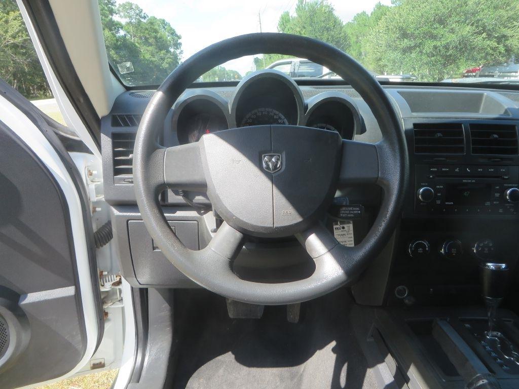 Dodge Nitro  2011