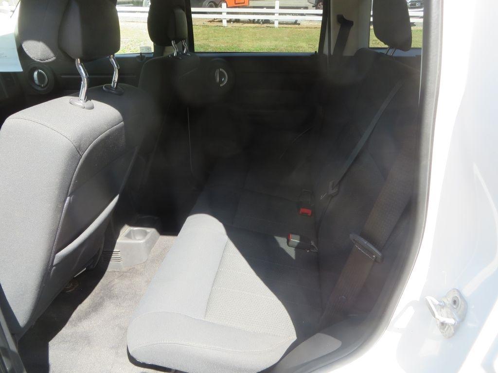 Dodge Nitro  2011