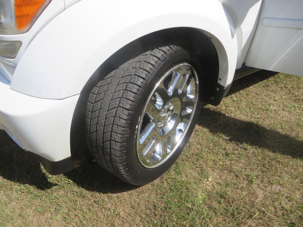 Dodge Nitro  2011