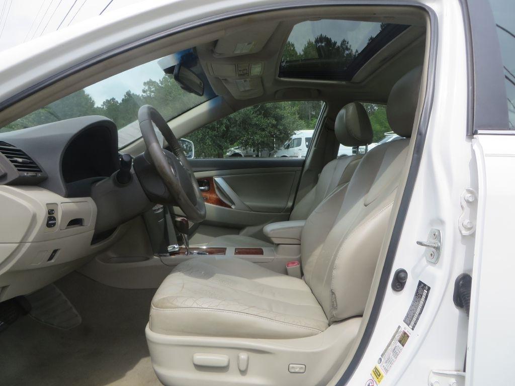 Toyota Camry SE 2010