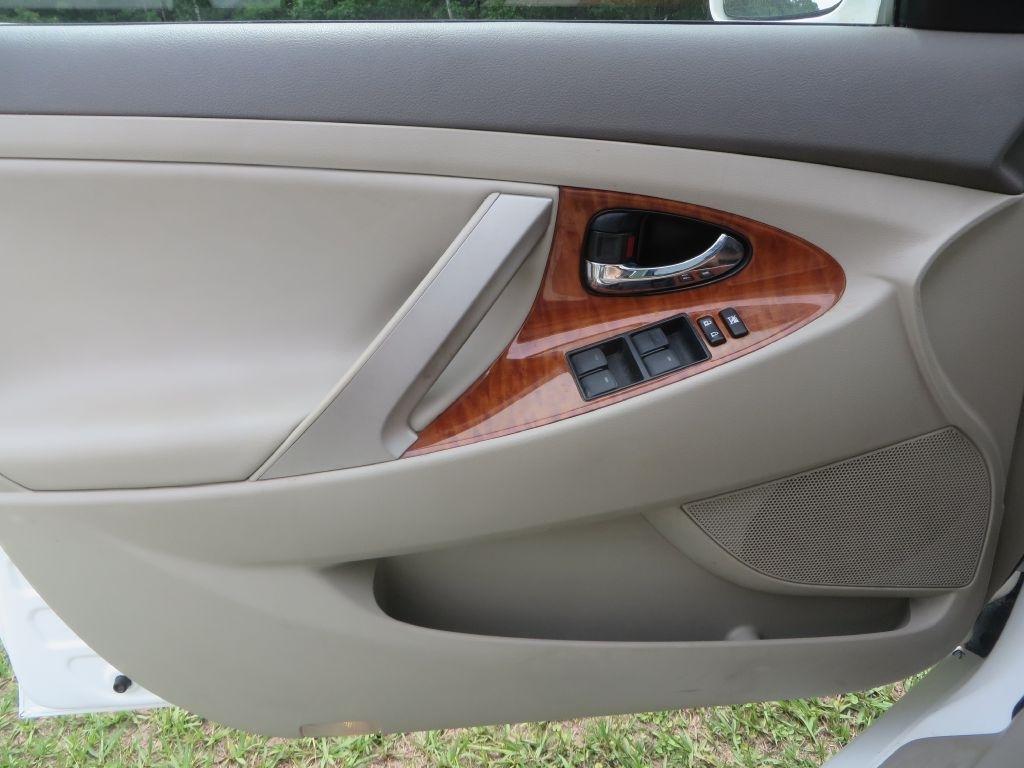 Toyota Camry SE 2010