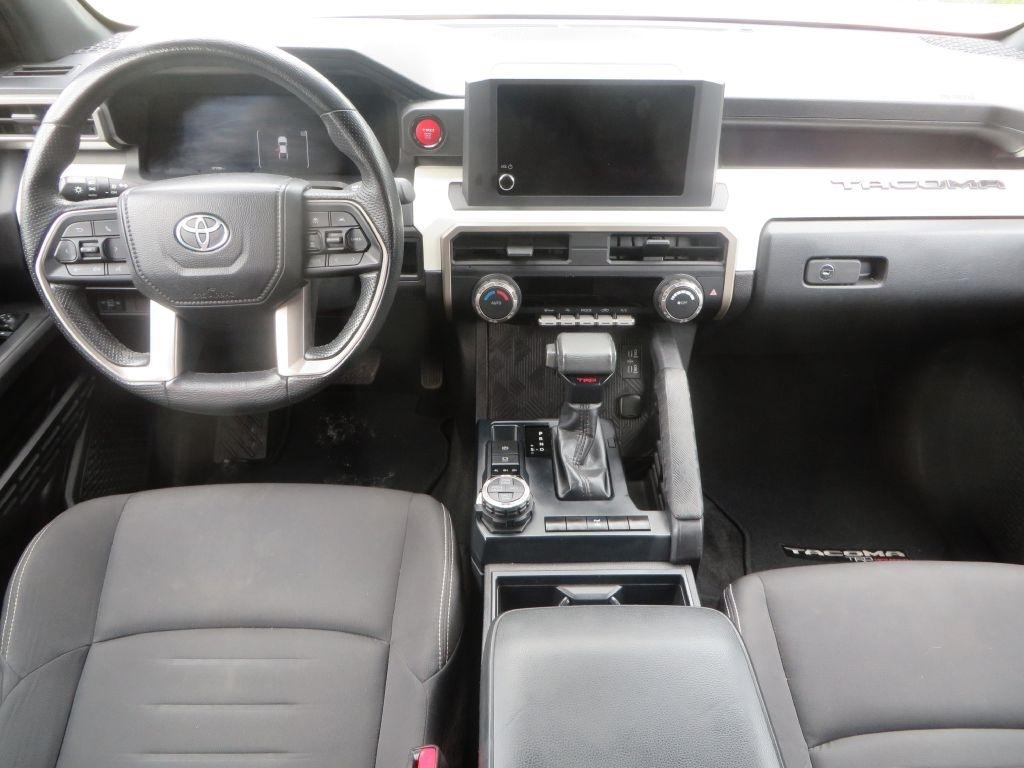 Toyota Tacoma 4WD  2024