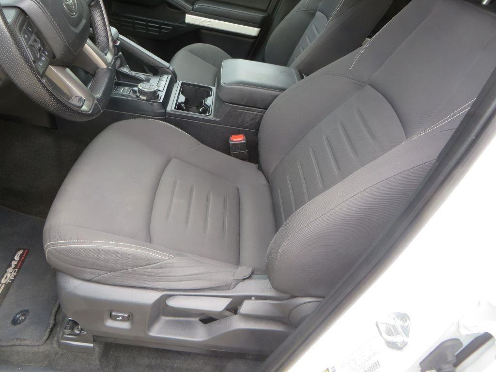 Toyota Tacoma 4WD  2024