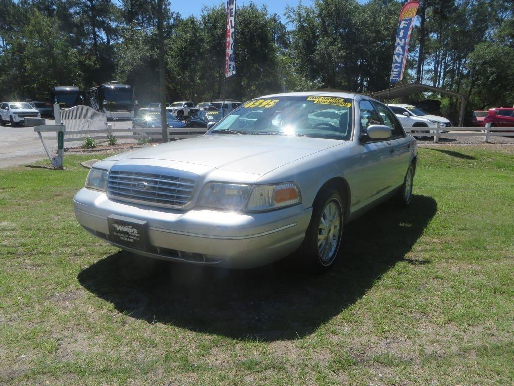 Ford Crown Victoria LX 2003