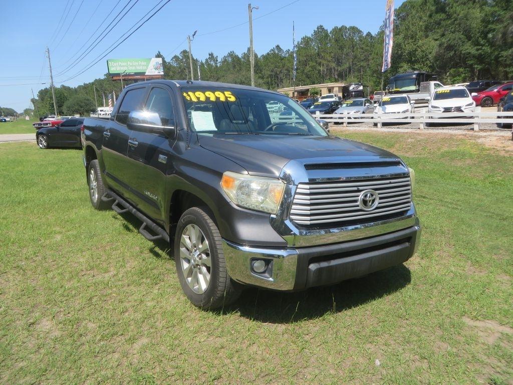 Toyota Tundra 4WD Truck  2014