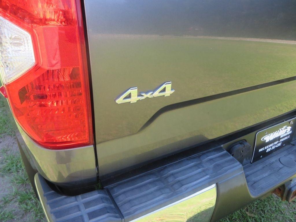Toyota Tundra 4WD Truck  2014