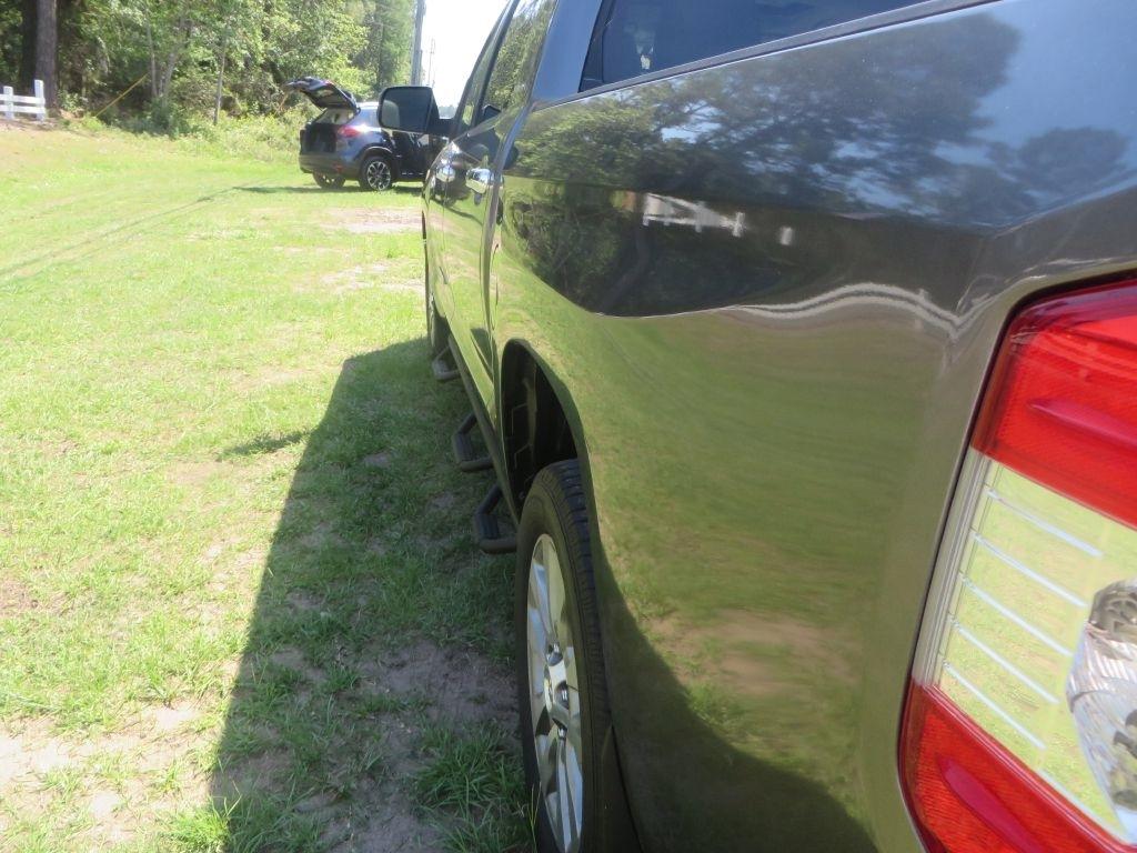 Toyota Tundra 4WD Truck  2014