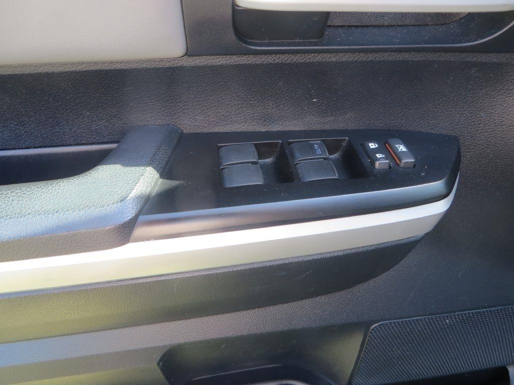 Toyota Tundra 4WD Truck  2014