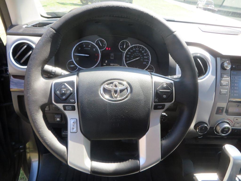 Toyota Tundra 4WD Truck  2014