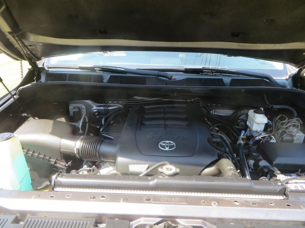 Toyota Tundra 4WD Truck  2014