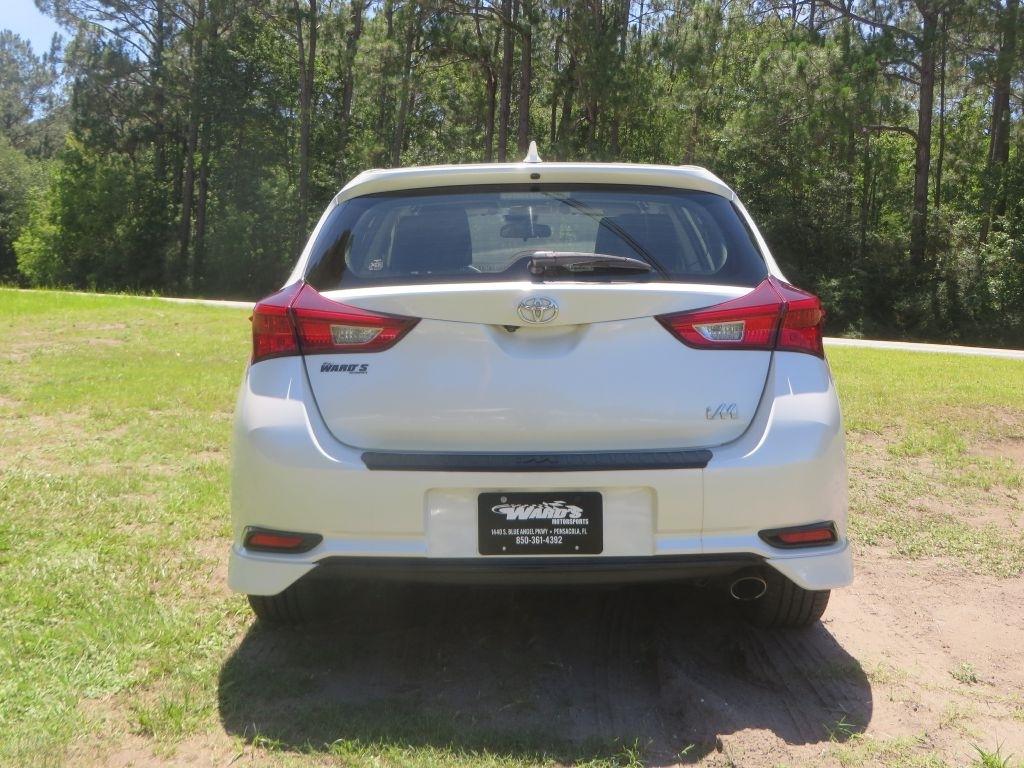 Toyota Corolla iM  2017