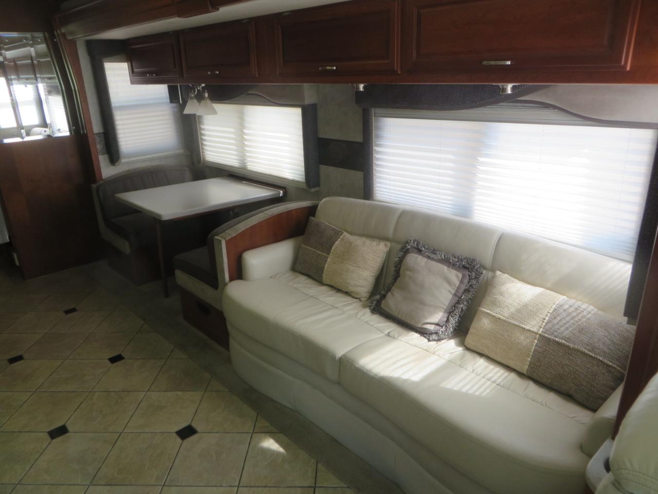 Fleetwood Revolution LE 2007