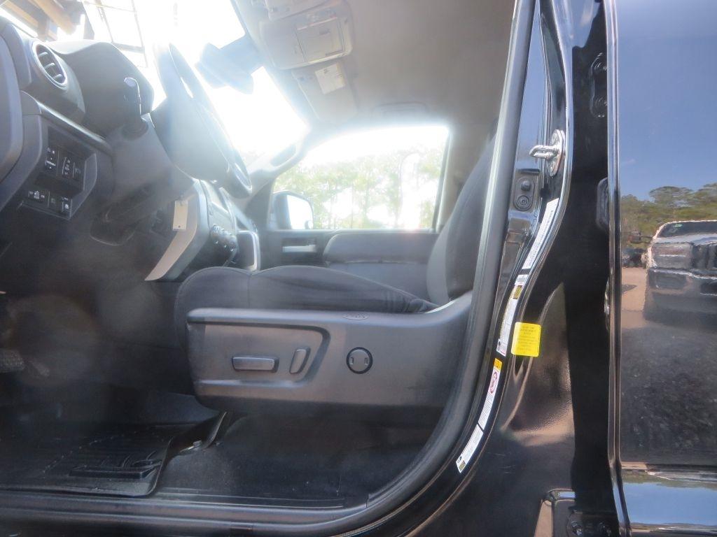 Toyota Tundra 2WD  2019