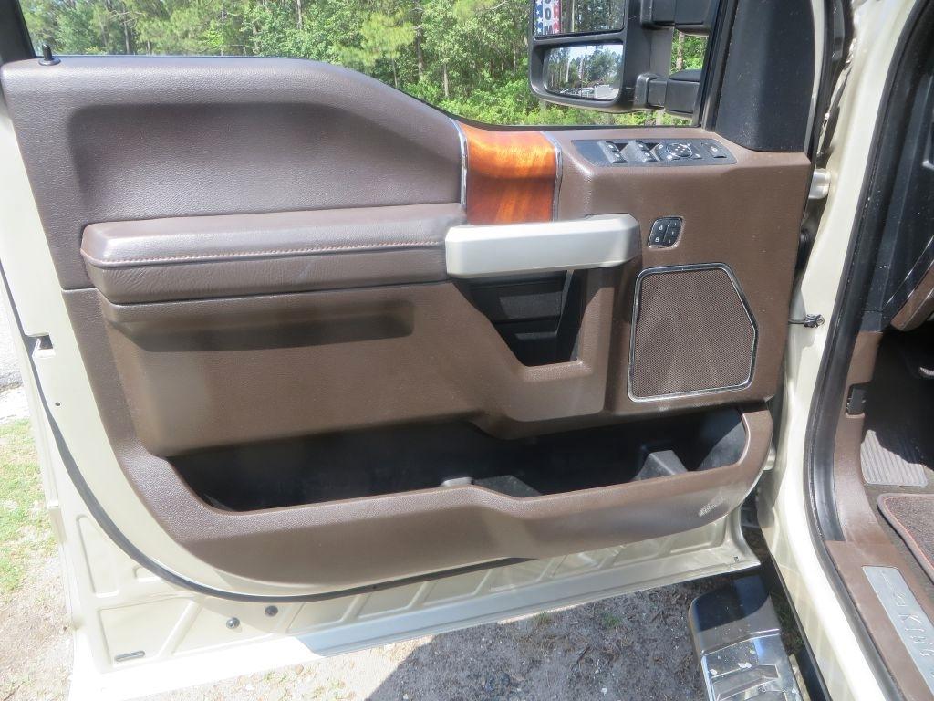 Ford Super Duty F-250 SRW  2017