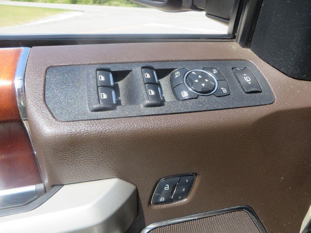 Ford Super Duty F-250 SRW  2017