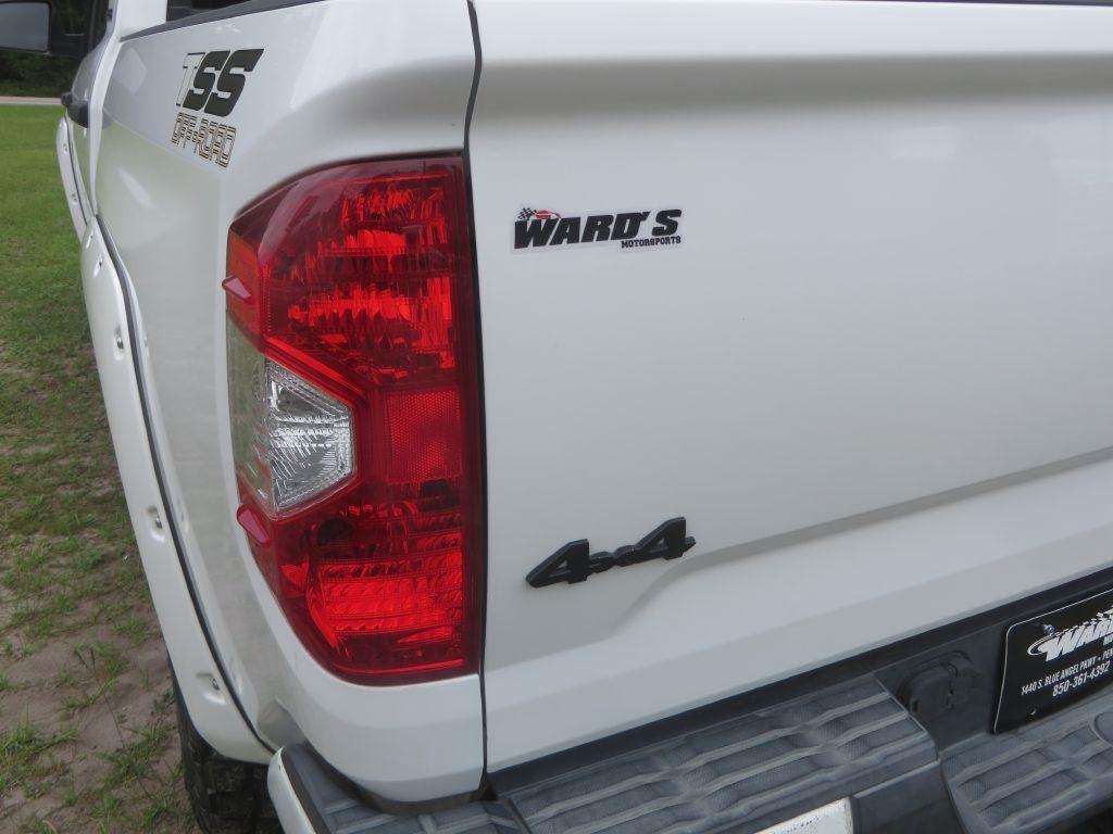 Toyota Tundra 4WD  2017