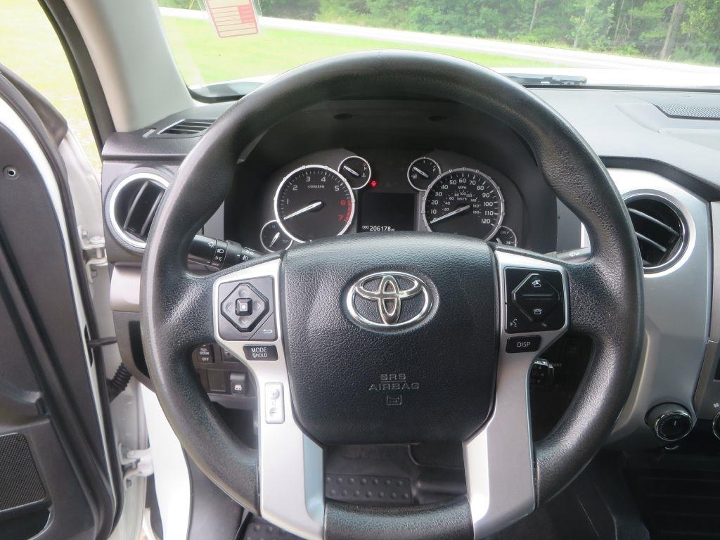 Toyota Tundra 4WD  2017