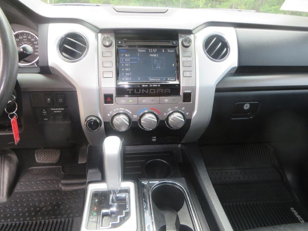 Toyota Tundra 4WD  2017