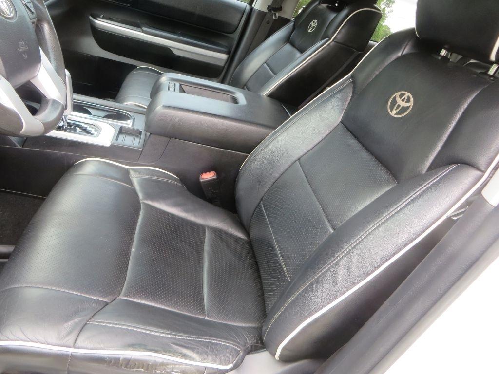 Toyota Tundra 4WD  2017