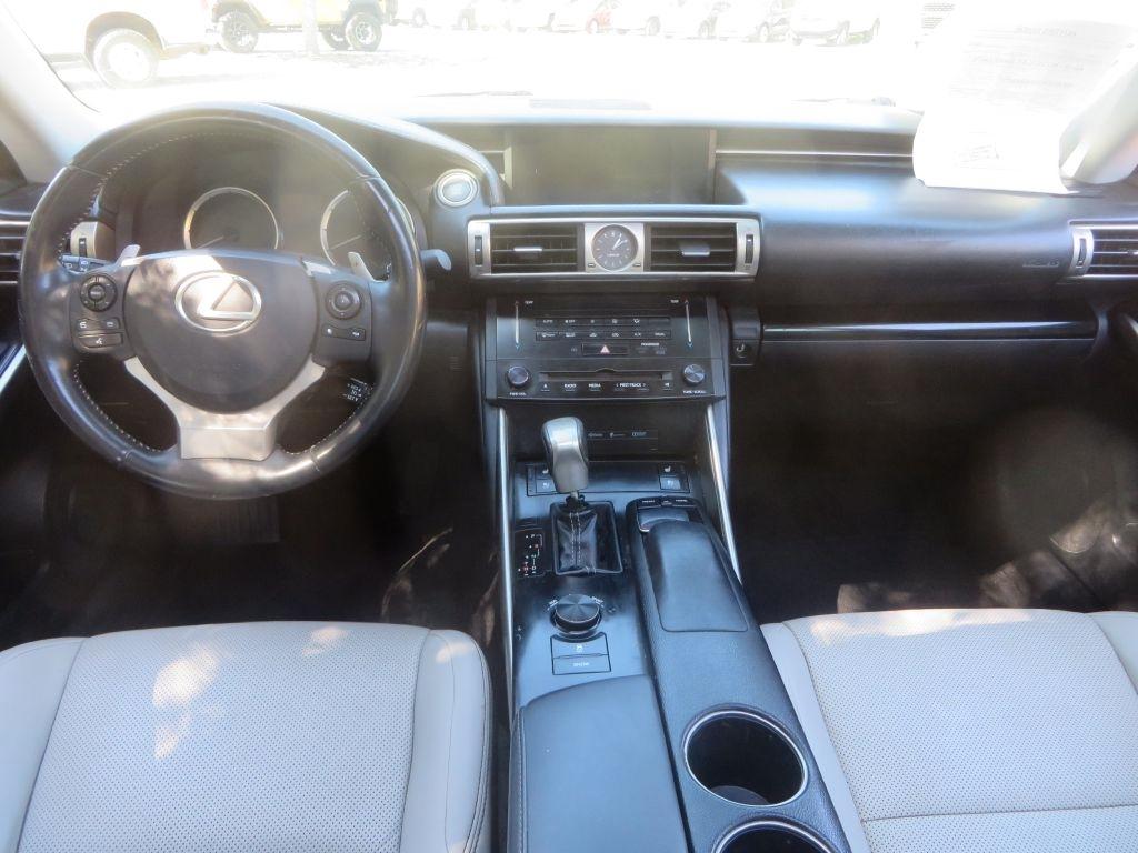 Lexus IS 250  2014