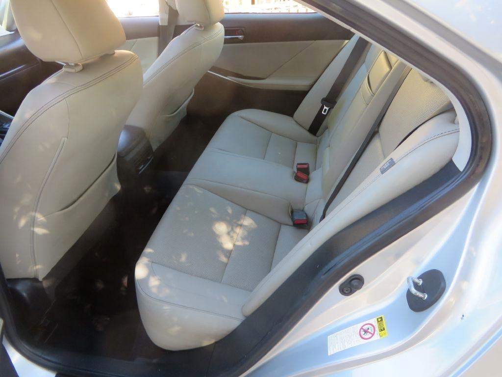Lexus IS 250  2014