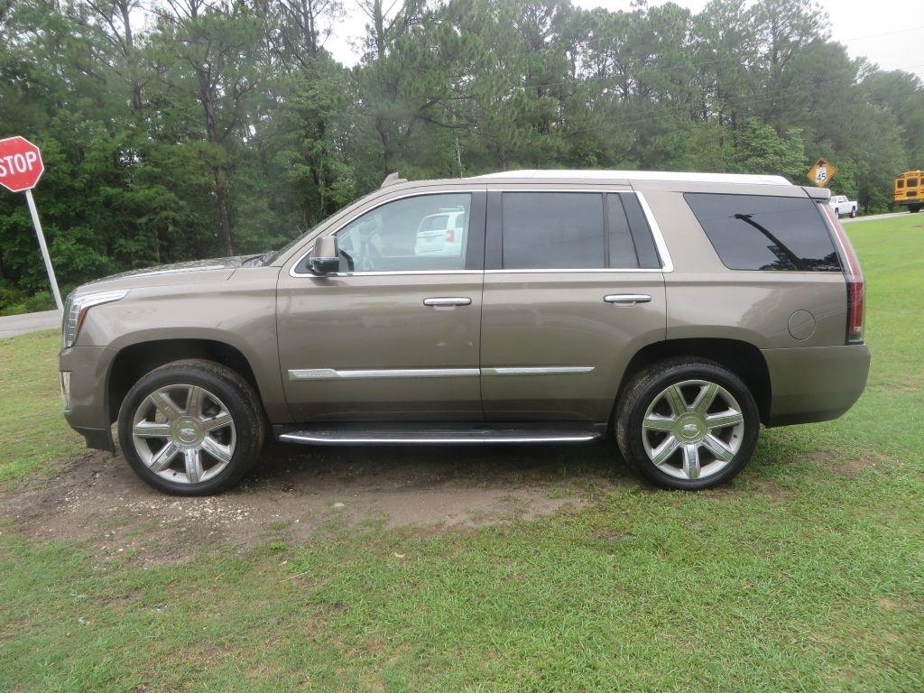 Cadillac Escalade  2016