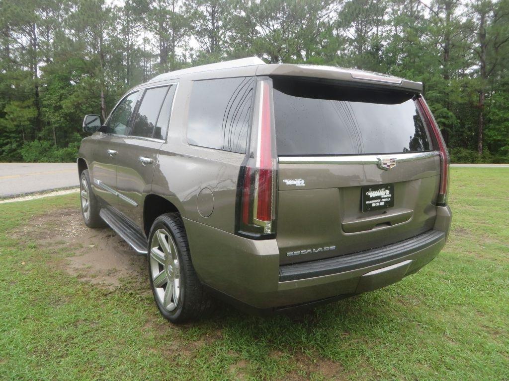 Cadillac Escalade  2016
