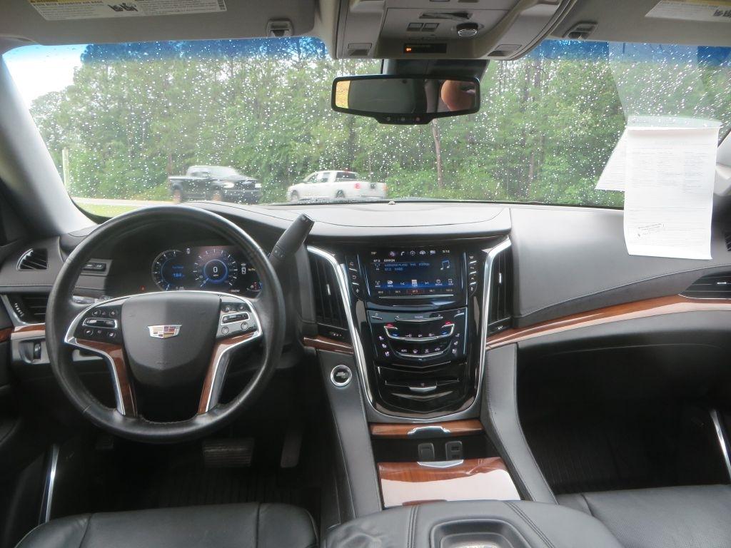 Cadillac Escalade  2016